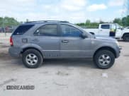 ✅ 2008 Kia Sorento LX • VIN: KNDJC735085806978 • Lot: 42623397. Wystawiony na IAAI z przebiegiem 247 461 mil. Bezpłatny archiwum sprzedaży aukcyjnych z USA i szczegółowy raport historii pojazdu na DreamBid. Zdjęcie 13.