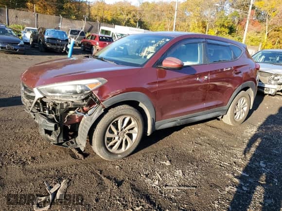 2017 Hyundai Tucson SE z VIN KM8J23A40HU254647, wystawiony jako Copart lot #90848385 z przebiegiem 53 762 mil mil oraz Szkoda całkowita • Salvage title. Historia ofert i sprzedaży dostępna na DreamBid. Obrazek 1.