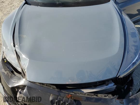 ✅ 2022 Audi RS e-tron GT • VIN: WAUAHBFW5N7902272 • Лот: 62742365. Опубликован ранее на Copart с пробегом 6 922 миль. Бесплатный доступ к архиву аукционных продаж из США и подробный отчёт об истории автомобиля на DreamBid. Изображение 11.