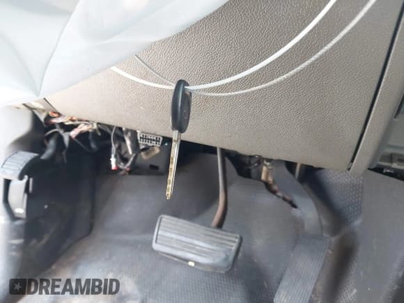 ✅ 2008 Chevrolet Silverado 1500 Work Truck • VIN: 1GCEC14X98Z317146 • Lot: 43074348. Listed on IAAI with 131,976 mi. Free auction sales archive from the USA and detailed vehicle history report at DreamBid. Image 11.