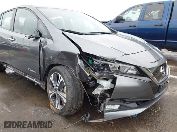 ✅ 2018 Nissan LEAF SV • VIN: 1N4AZ1CP2JC304719 • Лот: 41629796. Опубликован ранее на IAAI с пробегом 49 806 миль. Бесплатный доступ к архиву аукционных продаж из США и подробный отчёт об истории автомобиля на DreamBid. Изображение 6.