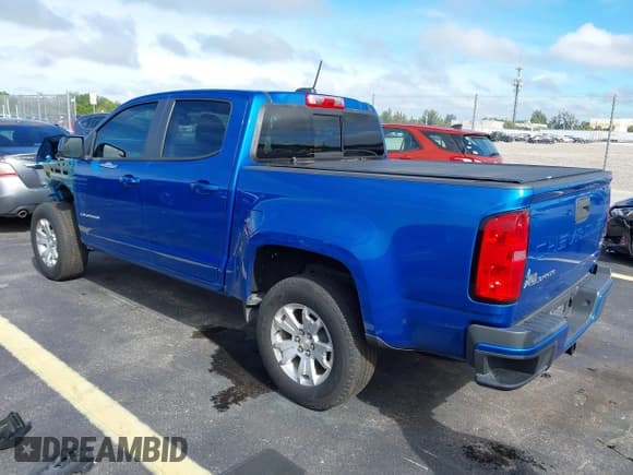 ✅ 2021 Chevrolet Colorado 2WD LT • VIN: 1GCGSCEN4M1290631 • Lot: 43216260. Wystawiony na IAAI z przebiegiem 28 109 mil. Bezpłatny archiwum sprzedaży aukcyjnych z USA i szczegółowy raport historii pojazdu na DreamBid. Zdjęcie 3.