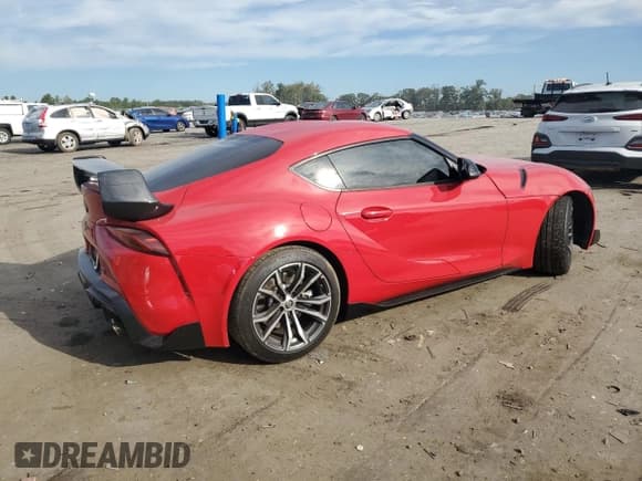 ✅ 2021 Toyota Supra 2.0 • VIN: WZ1DB2C0XMW043591 • Лот: 71269195. Опубликован ранее на Copart с пробегом Не указан. Бесплатный доступ к архиву аукционных продаж из США и подробный отчёт об истории автомобиля на DreamBid. Изображение 3.