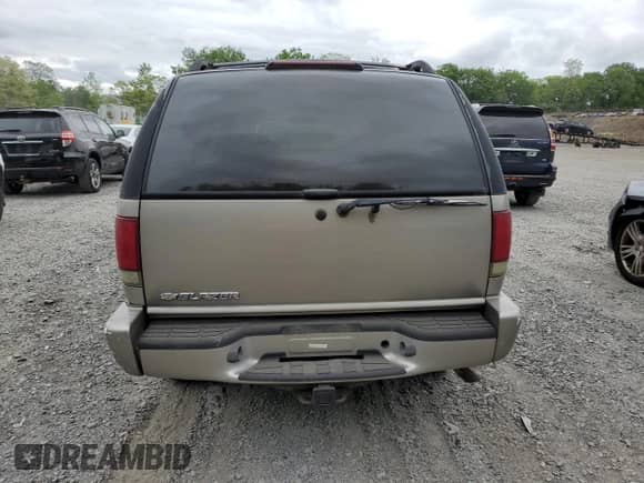 2004 Chevrolet Blazer LS с VIN 1GNDT13X84K162807, выставлен на аукционе Copart как лот 57154205 с пробегом 82 732 миль миль и Чистый • Clean title. История ставок и продаж доступна на DreamBid. Изображение 6.