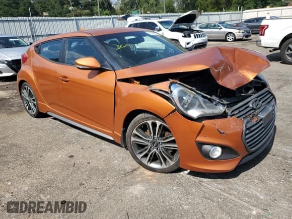 ✅ 2016 Hyundai Veloster Turbo R-Spec • VIN: KMHTC6AE9GU283868 • Lot: 86522244. Wystawiony na Copart z przebiegiem 140 495 mil. Bezpłatny archiwum sprzedaży aukcyjnych z USA i szczegółowy raport historii pojazdu na DreamBid. Zdjęcie 4.