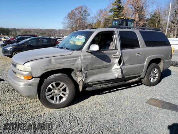 ✅ 2005 Chevrolet Suburban LT • VIN: 3GNFK16Z45G247581 • Лот: 83992054. Опубликован ранее на Copart с пробегом 315 708 миль. Бесплатный доступ к архиву аукционных продаж из США и подробный отчёт об истории автомобиля на DreamBid. Изображение 1.