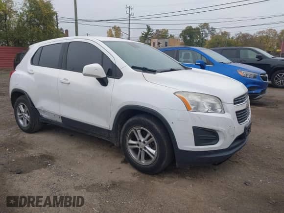 2015 Chevrolet Trax LS с VIN 3GNCJKSB2FL189239, выставлен на аукционе IAAI как лот 43581588 с пробегом 174 536 миль миль и . История ставок и продаж доступна на DreamBid. Изображение 1.