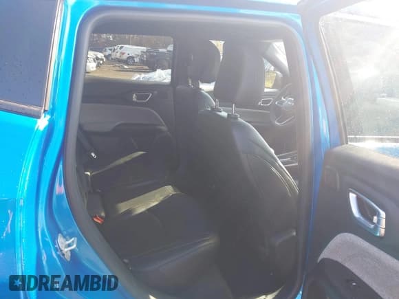 ✅ 2024 Jeep Compass Latitude Lux • VIN: 3C4NJDFN9RT153988 • Лот: 43594044. Опубликован ранее на IAAI с пробегом 15 802 миль. Бесплатный доступ к архиву аукционных продаж из США и подробный отчёт об истории автомобиля на DreamBid. Изображение 8.