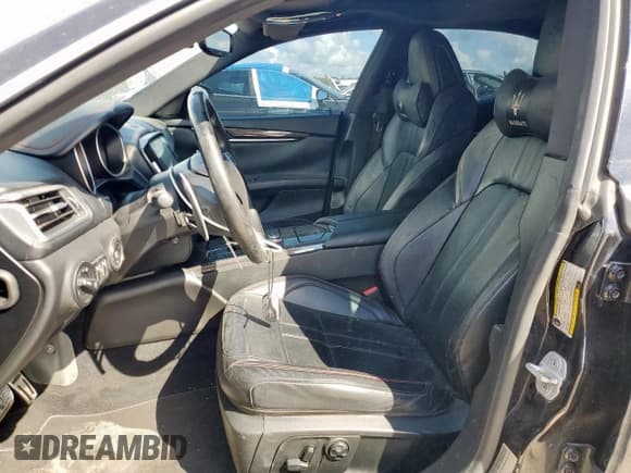 ✅ 2018 Maserati Ghibli S GranSport • VIN: ZAM57YSS4J1260150 • Лот: 82273095. Опубликован ранее на Copart с пробегом 166 306 миль. Бесплатный доступ к архиву аукционных продаж из США и подробный отчёт об истории автомобиля на DreamBid. Изображение 7.