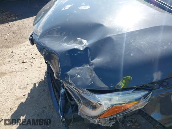 ✅ 2023 Toyota Corolla Hybrid LE • VIN: JTDBCMFE1P3019935 • Lot: 43548035. Wystawiony na IAAI z przebiegiem 114 228 mil. Bezpłatny archiwum sprzedaży aukcyjnych z USA i szczegółowy raport historii pojazdu na DreamBid. Zdjęcie 22.