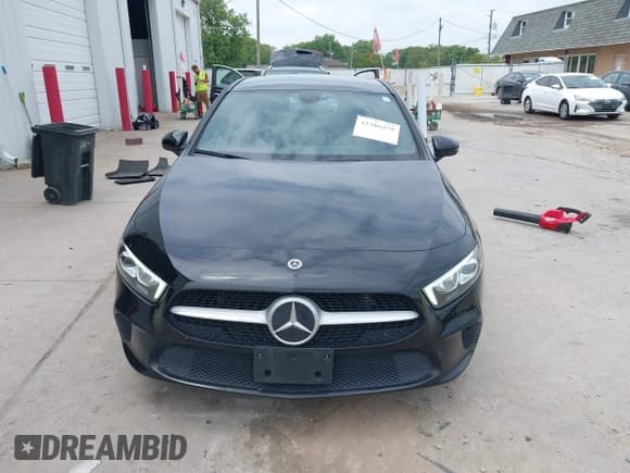 ✅ 2021 Mercedes-Benz A 220 • VIN: W1K3G4FB3MJ278745 • Lot: 42386479. Wystawiony na IAAI z przebiegiem 33 282 mil. Bezpłatny archiwum sprzedaży aukcyjnych z USA i szczegółowy raport historii pojazdu na DreamBid. Zdjęcie 12.