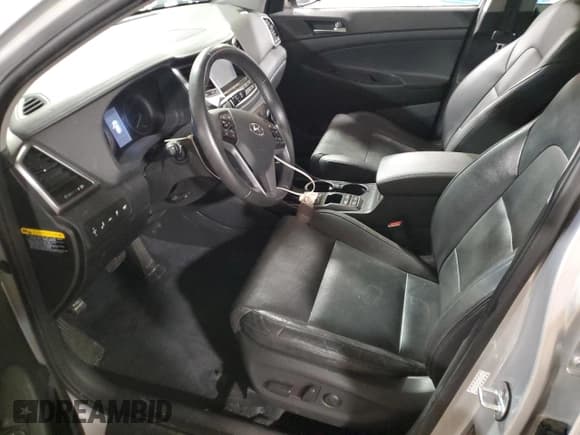 ✅ 2017 Hyundai Tucson Sport • VIN: KM8J3CA25HU506890 • Лот: 84954155. Опубликован ранее на Copart с пробегом 76 074 миль. Бесплатный доступ к архиву аукционных продаж из США и подробный отчёт об истории автомобиля на DreamBid. Изображение 7.