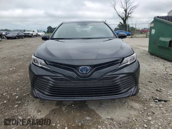 2020 Toyota Camry Hybrid LE z VIN 4T1C31AK4LU519586, wystawiony jako Copart lot #65003755 z przebiegiem 138 480 mil mil oraz Szkoda całkowita • Salvage title. Historia ofert i sprzedaży dostępna na DreamBid. Obrazek 5.