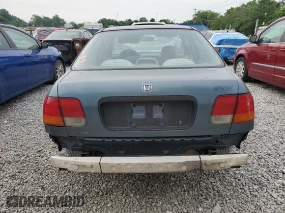 ✅ 1996 Honda Civic LX O • VIN: 1HGEJ6671TL038772 • Лот: 59402485. Опубликован ранее на Copart с пробегом 230 627 миль. Бесплатный доступ к архиву аукционных продаж из США и подробный отчёт об истории автомобиля на DreamBid. Изображение 6.