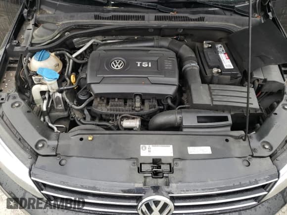 ✅ 2015 Volkswagen Jetta SE • VIN: 3VWD07AJ2FM212533 • Лот: 51773395. Опубликован ранее на Copart с пробегом 140 057 миль. Бесплатный доступ к архиву аукционных продаж из США и подробный отчёт об истории автомобиля на DreamBid. Изображение 11.