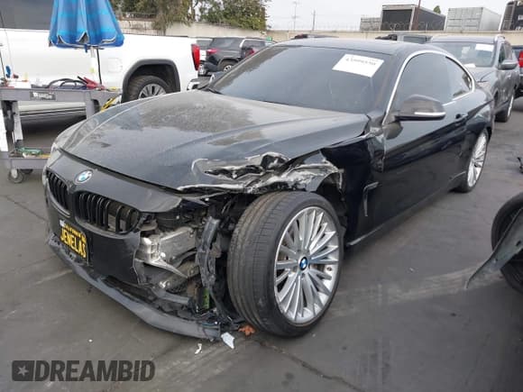 ✅ 2015 BMW 4 Series 435i • VIN: WBA3R1C56FK193510 • Lot: 43599550. Wystawiony na IAAI z przebiegiem Nie podano. Bezpłatny archiwum sprzedaży aukcyjnych z USA i szczegółowy raport historii pojazdu na DreamBid. Zdjęcie 17.