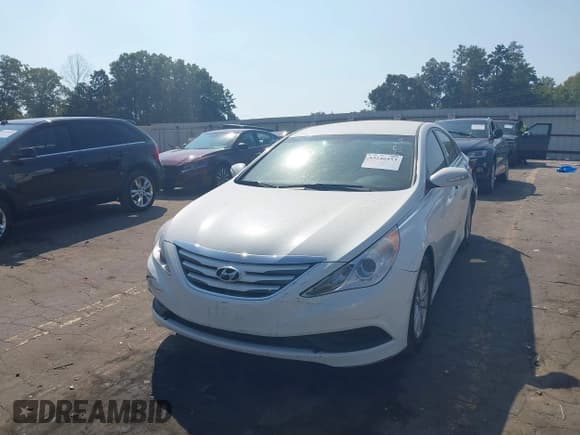 ✅ 2014 Hyundai Sonata GLS • VIN: 5NPEB4AC9EH903659 • Lot: 43246453. Wystawiony na IAAI z przebiegiem 87 811 mil. Bezpłatny archiwum sprzedaży aukcyjnych z USA i szczegółowy raport historii pojazdu na DreamBid. Zdjęcie 2.