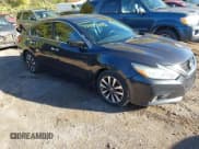 ✅ 2017 Nissan Altima SV • VIN: 1N4AL3AP9HC284916 • Lot: 43497535. Wystawiony na IAAI z przebiegiem 105 111 mil. Bezpłatny archiwum sprzedaży aukcyjnych z USA i szczegółowy raport historii pojazdu na DreamBid. Zdjęcie 1.