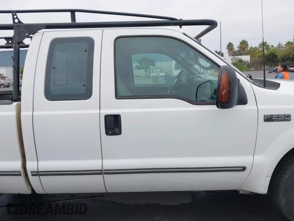 ✅ 1999 Ford F-250 XL • VIN: 1FTNX20L2XEC79228 • Lot: 40369897. Listed on IAAI with 256,289 mi. Free auction sales archive from the USA and detailed vehicle history report at DreamBid. Image 14.