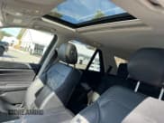 ✅ 2017 Mercedes-Benz GLE 550e • VIN: 4JGDA6DB8HA852708 • Лот: 45331603. Опубликован ранее на Copart с пробегом 142 381 миль. Бесплатный доступ к архиву аукционных продаж из США и подробный отчёт об истории автомобиля на DreamBid. Изображение 9.