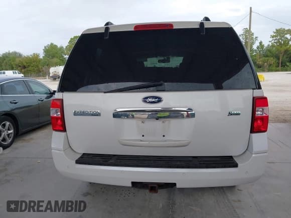 ✅ 2013 Ford Expedition Limited • VIN: 1FMJU1K54DEF53021 • Лот: 43811733. Опубликован ранее на IAAI с пробегом 107 859 миль. Бесплатный доступ к архиву аукционных продаж из США и подробный отчёт об истории автомобиля на DreamBid. Изображение 16.