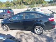 ✅ 2019 Ford Fiesta SE • VIN: 3FADP4BJXKM158961 • Lot: 43691610. Wystawiony na IAAI z przebiegiem 65 679 mil. Bezpłatny archiwum sprzedaży aukcyjnych z USA i szczegółowy raport historii pojazdu na DreamBid. Zdjęcie 14.