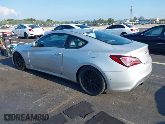 ✅ 2014 Hyundai Genesis Coupe 2.0T • VIN: KMHHT6KD3EU119847 • Лот: 43061546. Опубликован ранее на IAAI с пробегом 190 359 миль. Бесплатный доступ к архиву аукционных продаж из США и подробный отчёт об истории автомобиля на DreamBid. Изображение 3.