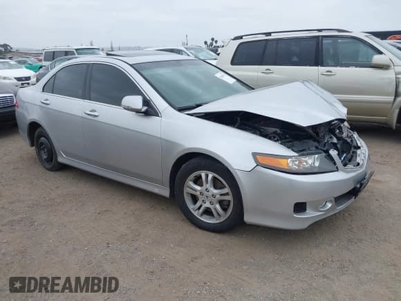 ✅ 2008 Acura TSX Nav • VIN: JH4CL96928C019270 • Lot: 42043735. Listed on IAAI with 85,106 mi. Free auction sales archive from the USA and detailed vehicle history report at DreamBid. Image 1.