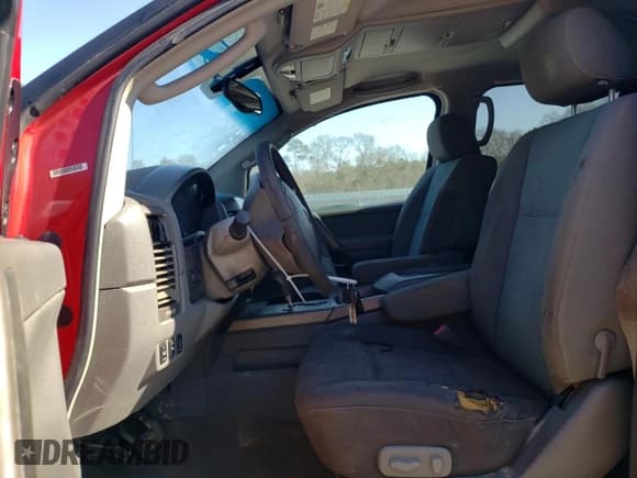 ✅ 2005 Nissan Titan XE • VIN: 1N6AA07A85N508790 • Lot: 46782375. Wystawiony na Copart z przebiegiem 159 562 mil. Bezpłatny archiwum sprzedaży aukcyjnych z USA i szczegółowy raport historii pojazdu na DreamBid. Zdjęcie 7.