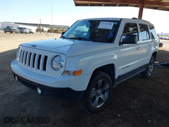 ✅ 2017 Jeep Patriot Sport • VIN: 1C4NJPBA8HD201411 • Лот: 41778486. Опубликован ранее на IAAI с пробегом 76 125 миль. Бесплатный доступ к архиву аукционных продаж из США и подробный отчёт об истории автомобиля на DreamBid. Изображение 17.