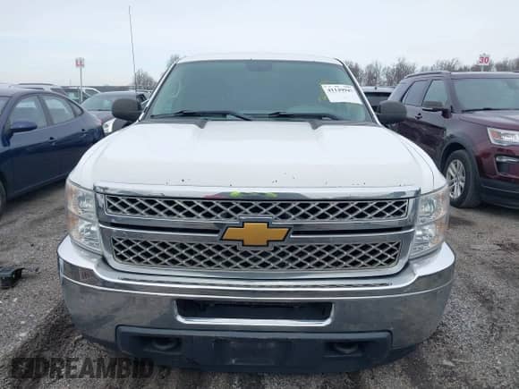 ✅ 2013 Chevrolet Silverado 2500HD Work Truck • VIN: 1GC2KVCG8DZ253237 • Lot: 41149947. Wystawiony na IAAI z przebiegiem 326 965 mil. Bezpłatny archiwum sprzedaży aukcyjnych z USA i szczegółowy raport historii pojazdu na DreamBid. Zdjęcie 11.