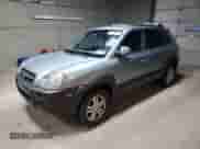 2007 Hyundai Tucson SE z VIN KM8JN72D47U485403, wystawiony jako Copart lot #82332324 z przebiegiem 133 370 mil mil oraz Szkoda całkowita • Salvage title. Historia ofert i sprzedaży dostępna na DreamBid. Obrazek 1.