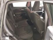 ✅ 2016 Jeep Cherokee Latitude • VIN: 1C4PJMCS2GW218917 • Lot: 41825426. Wystawiony na IAAI z przebiegiem 123 789 mil. Bezpłatny archiwum sprzedaży aukcyjnych z USA i szczegółowy raport historii pojazdu na DreamBid. Zdjęcie 8.