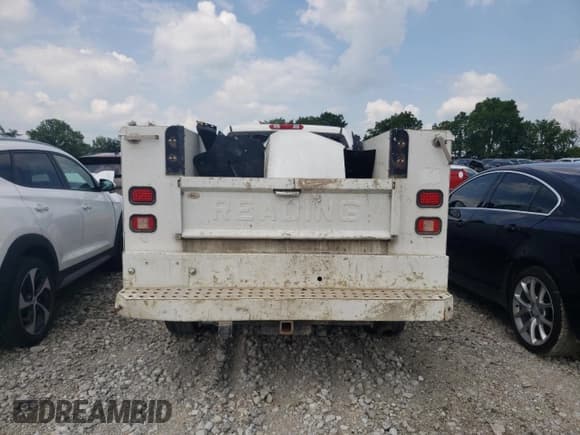 ✅ 2012 Chevrolet Silverado 2500HD Work Truck • VIN: 1GB0CVCG7CF182248 • Lot: 63441255. Wystawiony na Copart z przebiegiem Nie podano. Bezpłatny archiwum sprzedaży aukcyjnych z USA i szczegółowy raport historii pojazdu na DreamBid. Zdjęcie 6.