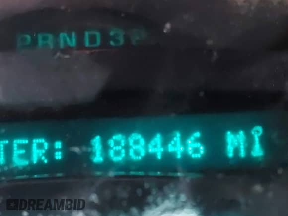 2005 Chevrolet Silverado 1500 LS с VIN 2GCEC19T751136086, выставлен на аукционе IAAI как лот 43235133 с пробегом Не указан миль и . История ставок и продаж доступна на DreamBid. Изображение 14.