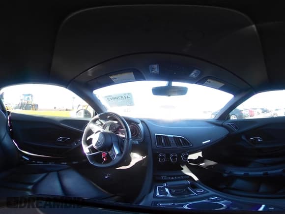 ✅ 2023 Audi R8 • VIN: WUACECFXXP7900770 • Lot: 41570912. Wystawiony na IAAI z przebiegiem 11 699 mil. Bezpłatny archiwum sprzedaży aukcyjnych z USA i szczegółowy raport historii pojazdu na DreamBid. Zdjęcie 18.