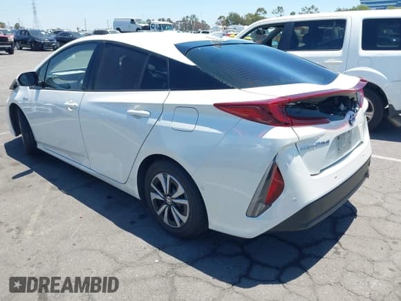 ✅ 2017 Toyota Prius Plus • VIN: JTDKARFP0H3053998 • Lot: 42676909. Listed on IAAI with 110,506 mi. Free auction sales archive from the USA and detailed vehicle history report at DreamBid. Image 3.