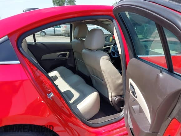 ✅ 2015 Chevrolet Cruze LT • VIN: 1G1PE5SB0F7195523 • Lot: 43005629. Listed on IAAI with 94,186 mi. Free auction sales archive from the USA and detailed vehicle history report at DreamBid. Image 8.