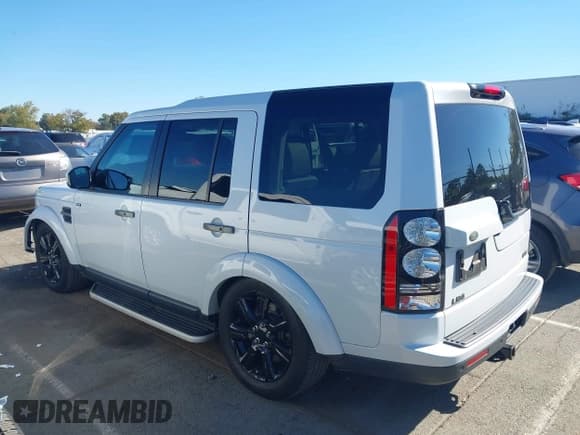 ✅ 2016 Land Rover LR4 HSE • VIN: SALAG2V66GA790216 • Лот: 43494473. Опубликован ранее на IAAI с пробегом 104 208 миль. Бесплатный доступ к архиву аукционных продаж из США и подробный отчёт об истории автомобиля на DreamBid. Изображение 15.