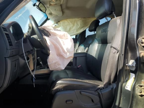 ✅ 2011 Jeep Liberty Limited • VIN: 1J4PP5GK6BW551204 • Lot: 93724415. Listed on Copart with 206,538 mi. Free auction sales archive from the USA and detailed vehicle history report at DreamBid. Image 7.