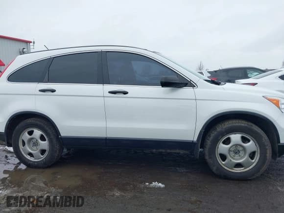 ✅ 2011 Honda CR-V LX • VIN: JHLRE4H38BC014571 • Lot: 43839770. Listed on IAAI with 114,228 mi. Free auction sales archive from the USA and detailed vehicle history report at DreamBid. Image 13.