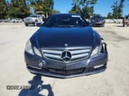 ✅ 2013 Mercedes-Benz E 350 • VIN: WDDKJ5KB3DF183310 • Lot: 92109005. Listed on Copart with 97,156 mi. Free auction sales archive from the USA and detailed vehicle history report at DreamBid. Image 5.