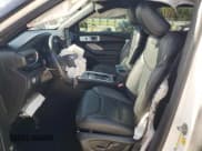 ✅ 2020 Ford Explorer ST • VIN: 1FM5K8GCXLGB79198 • Lot: 84829125. Wystawiony na Copart z przebiegiem 84 079 mil. Bezpłatny archiwum sprzedaży aukcyjnych z USA i szczegółowy raport historii pojazdu na DreamBid. Zdjęcie 7.