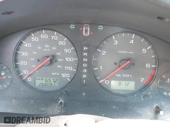 ✅ 2001 Subaru Legacy Outback • VIN: 4S3BH675217610142 • Лот: 42065089. Опубликован ранее на IAAI с пробегом 268 091 миль. Бесплатный доступ к архиву аукционных продаж из США и подробный отчёт об истории автомобиля на DreamBid. Изображение 7.