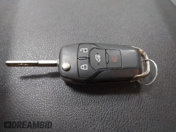 ✅ 2023 Ford Transit Connect XL • VIN: NM0LS7S28P1572305 • Lot: 41030709. Listed on IAAI with 26,048 mi. Free auction sales archive from the USA and detailed vehicle history report at DreamBid. Image 11.