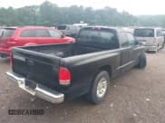 ✅ 2001 Dodge Dakota • VIN: 1B7GL22X71S100324 • Lot: 42287463. Wystawiony na IAAI z przebiegiem 166 584 mil. Bezpłatny archiwum sprzedaży aukcyjnych z USA i szczegółowy raport historii pojazdu na DreamBid. Zdjęcie 4.