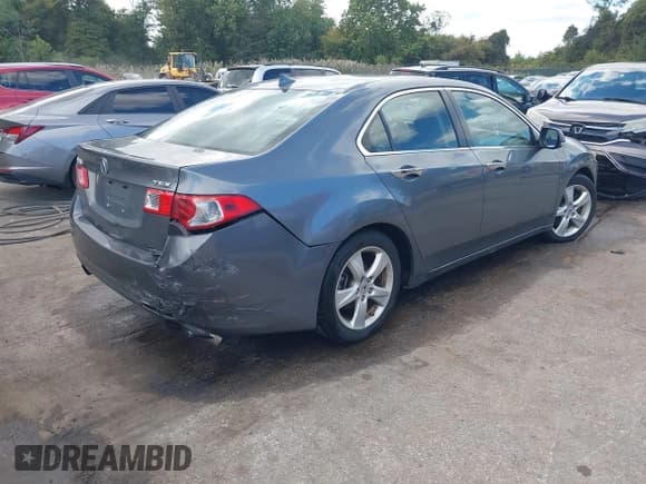 ✅ 2010 Acura TSX • VIN: JH4CU2F67AC017627 • Лот: 43428642. Опубликован ранее на IAAI с пробегом 188 649 миль. Бесплатный доступ к архиву аукционных продаж из США и подробный отчёт об истории автомобиля на DreamBid. Изображение 4.