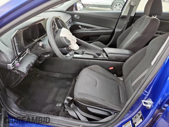 ✅ 2021 Hyundai Elantra SE • VIN: KMHLL4AG2MU116768 • Lot: 81332475. Listed on Copart with 39,735 mi. Free auction sales archive from the USA and detailed vehicle history report at DreamBid. Image 7.