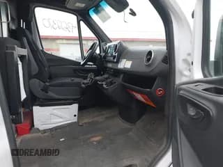 ✅ 2019 Mercedes-Benz Sprinter • VIN: WD3PF1CD6KP048348 • Lot: 43612370. Wystawiony na IAAI z przebiegiem 198 338 mil. Bezpłatny archiwum sprzedaży aukcyjnych z USA i szczegółowy raport historii pojazdu na DreamBid. Zdjęcie 5.