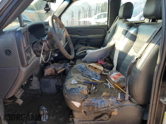 ✅ 2006 Chevrolet Silverado 2500HD Work Truck • VIN: 1GCHK29U96E263730 • Lot: 74775794. Wystawiony na Copart z przebiegiem Nie podano. Bezpłatny archiwum sprzedaży aukcyjnych z USA i szczegółowy raport historii pojazdu na DreamBid. Zdjęcie 7.